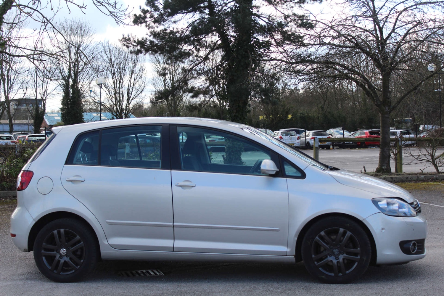 Used Volkswagen Golf Plus 2011 for sale - 76103810: Photo 2