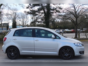 Used Volkswagen Golf Plus 2011 for sale - 76103810: Photo