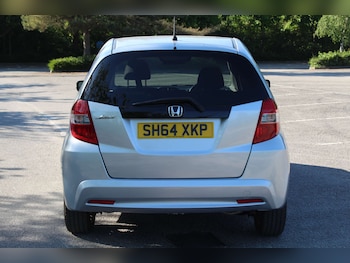 Used Honda Jazz 2014 for sale - 74609421: Photo