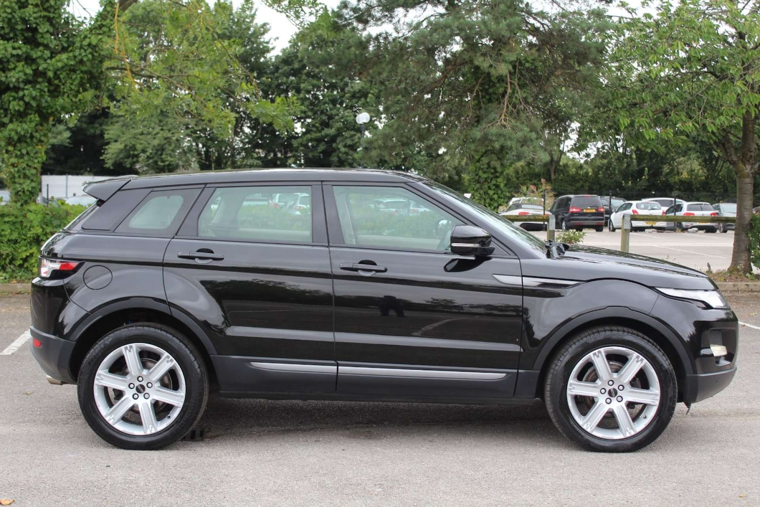 Used Land Rover Range Rover Evoque 2012 for sale - 76103903: Photo 2
