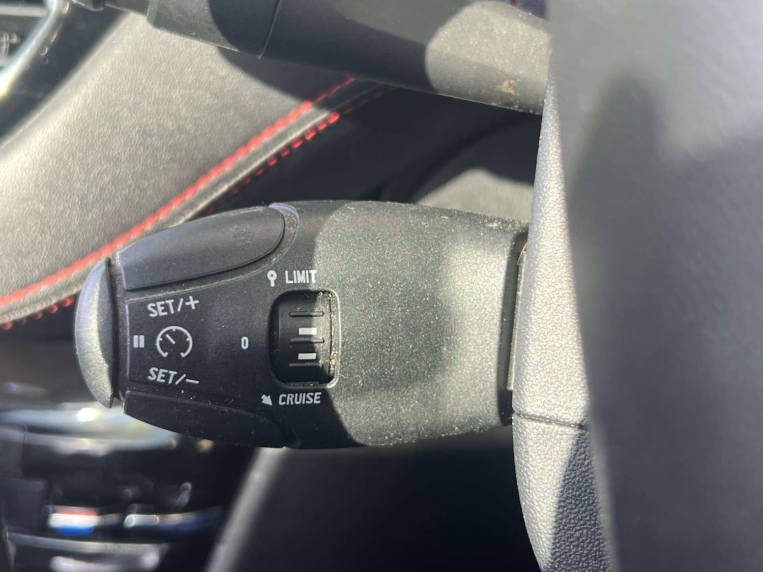 Used Peugeot 208 2015 for sale - 76103919: Photo 11