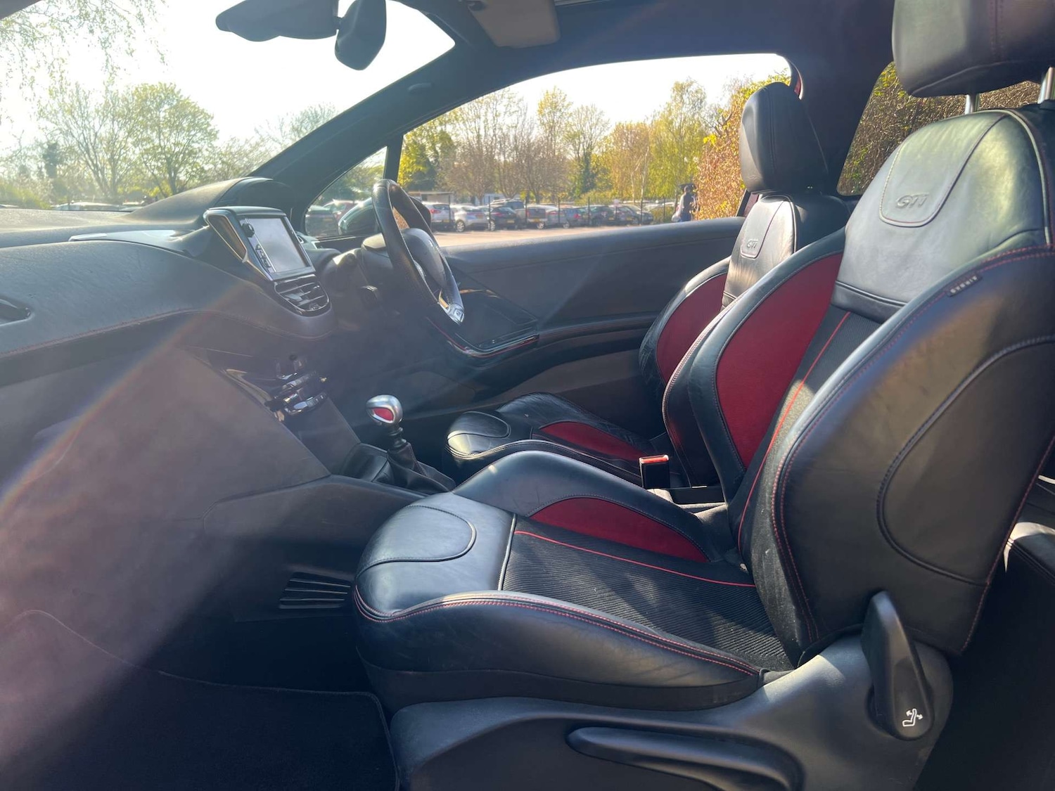 Used Peugeot 208 2015 for sale - 76103919: Photo 33