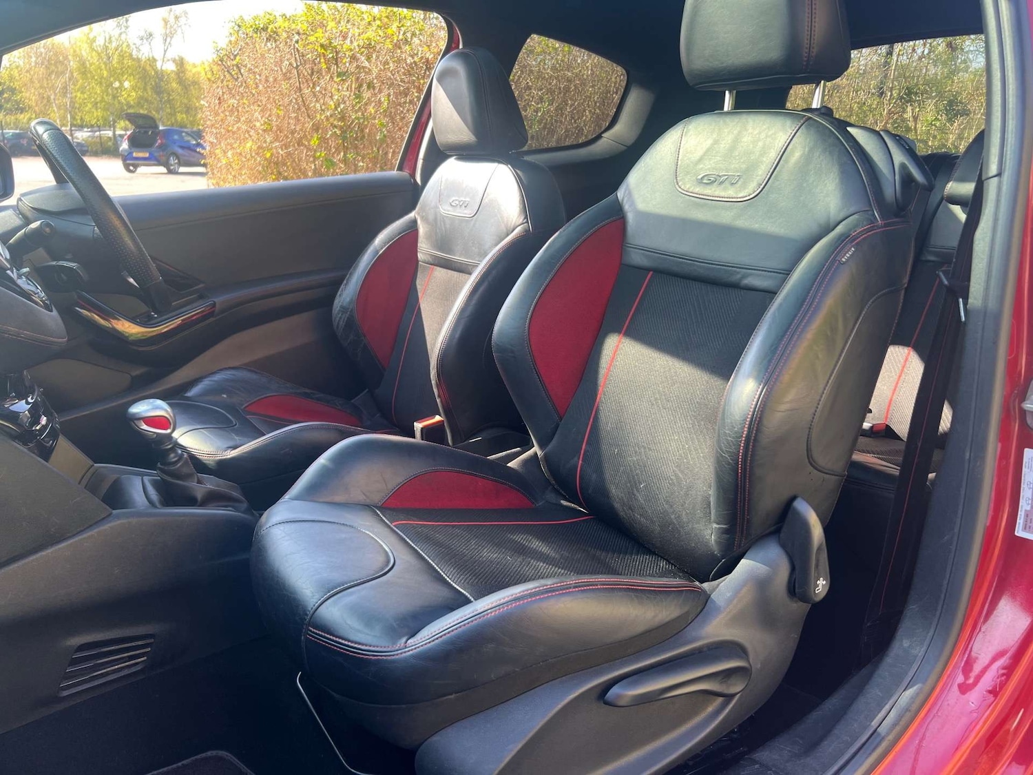 Used Peugeot 208 2015 for sale - 76103919: Photo 34