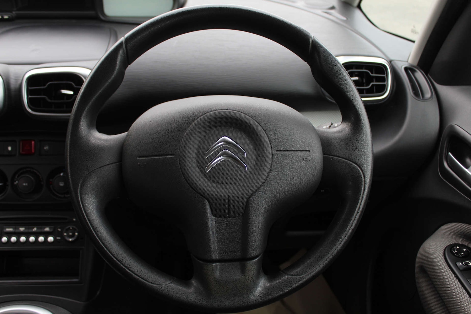 Used Citroen C3 Picasso 2014 for sale - 76103816: Photo 14
