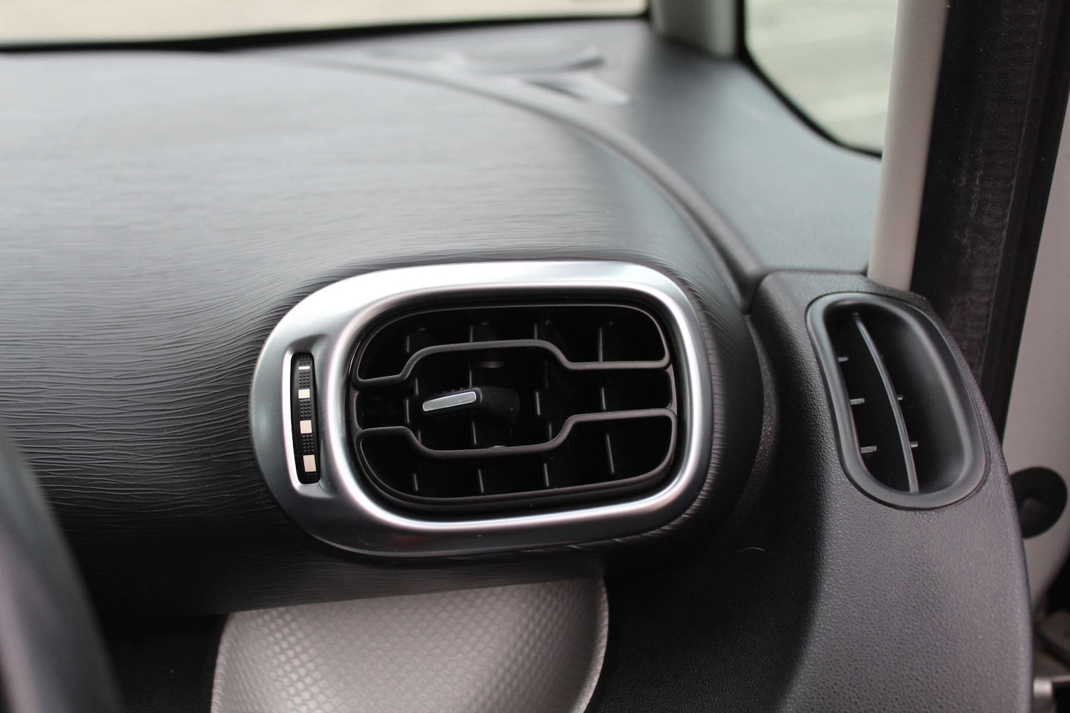 Used Citroen C3 Picasso 2014 for sale - 76103816: Photo 24