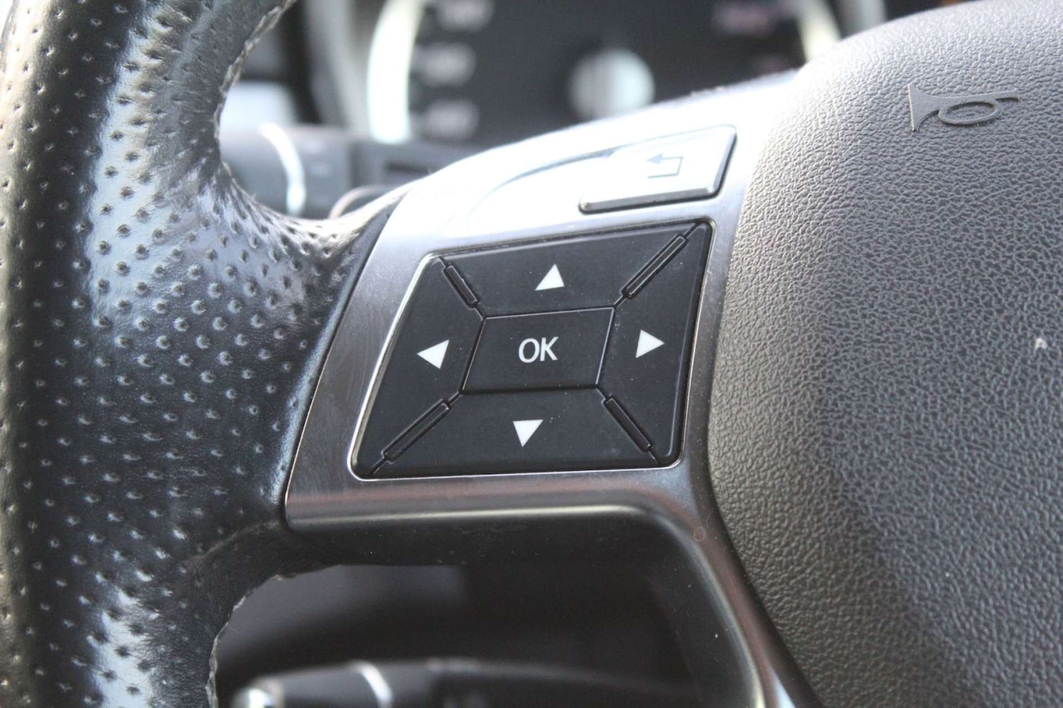 Used Mercedes-Benz M-Class 2013 for sale - 76103764: Photo 16