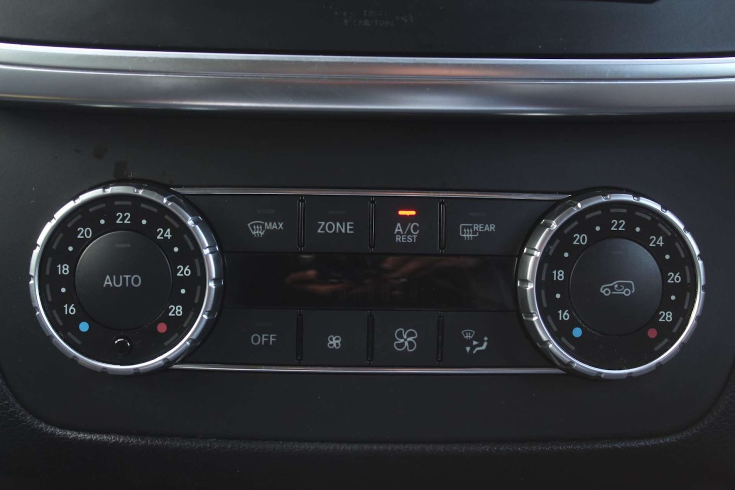 Used Mercedes-Benz M-Class 2013 for sale - 76103764: Photo 27