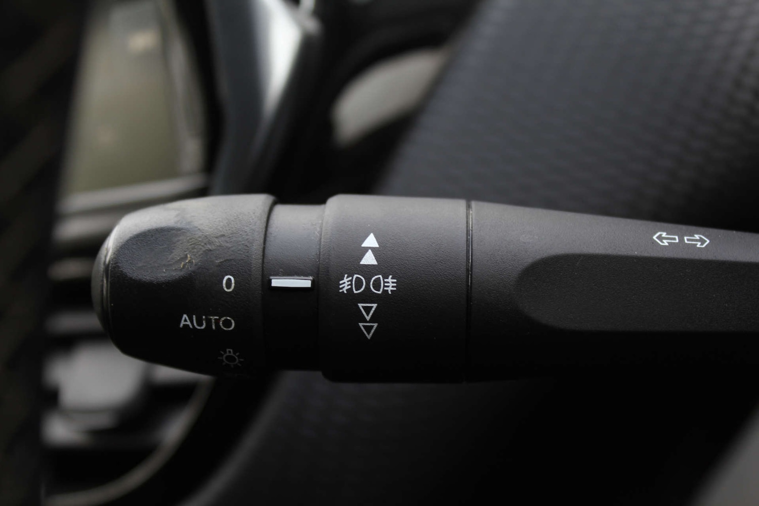 Used Peugeot 208 2017 for sale - 76223047: Photo 16