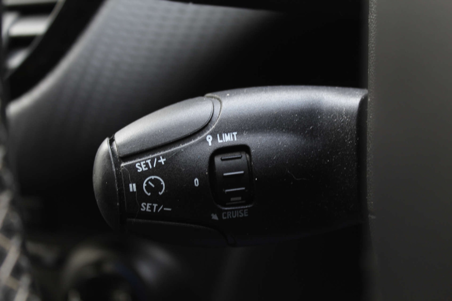 Used Peugeot 208 2017 for sale - 76223047: Photo 17