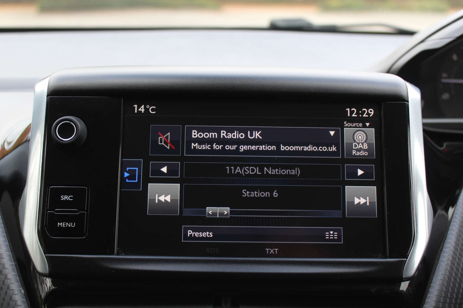 Used Peugeot 208 2017 for sale - 76223047: Photo 19