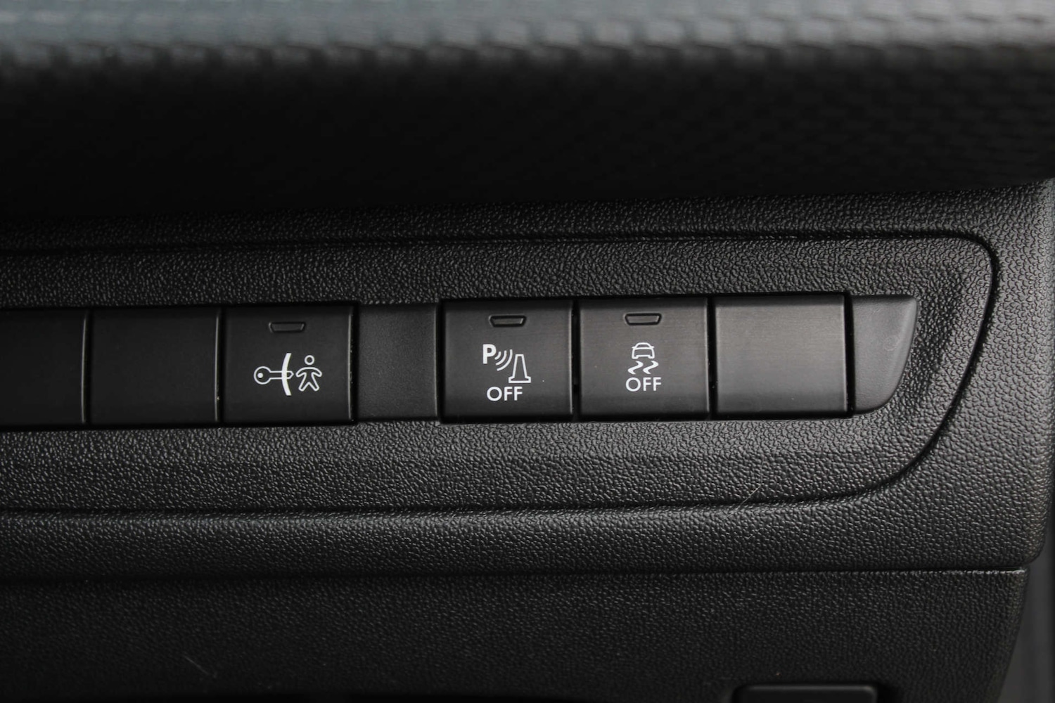 Used Peugeot 208 2017 for sale - 76223047: Photo 28