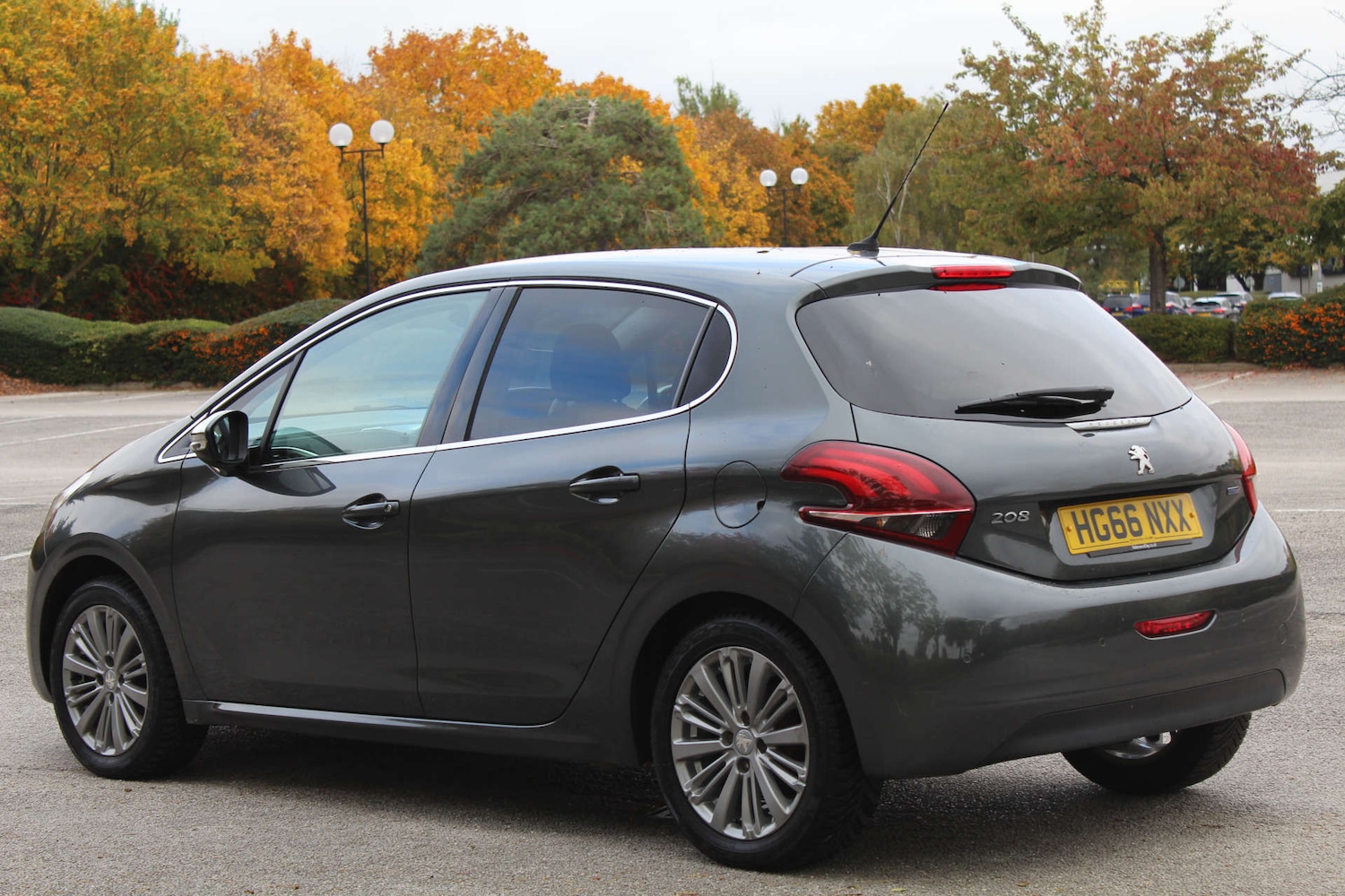 Used Peugeot 208 2017 for sale - 76223047: Photo 5