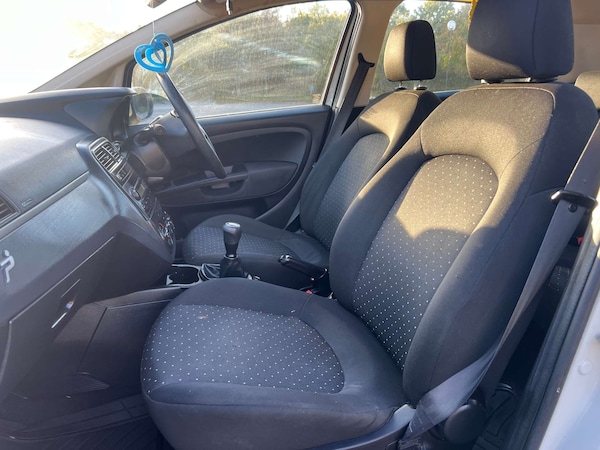 Used Fiat Grande Punto 2009 for sale - 76103808: Photo 11