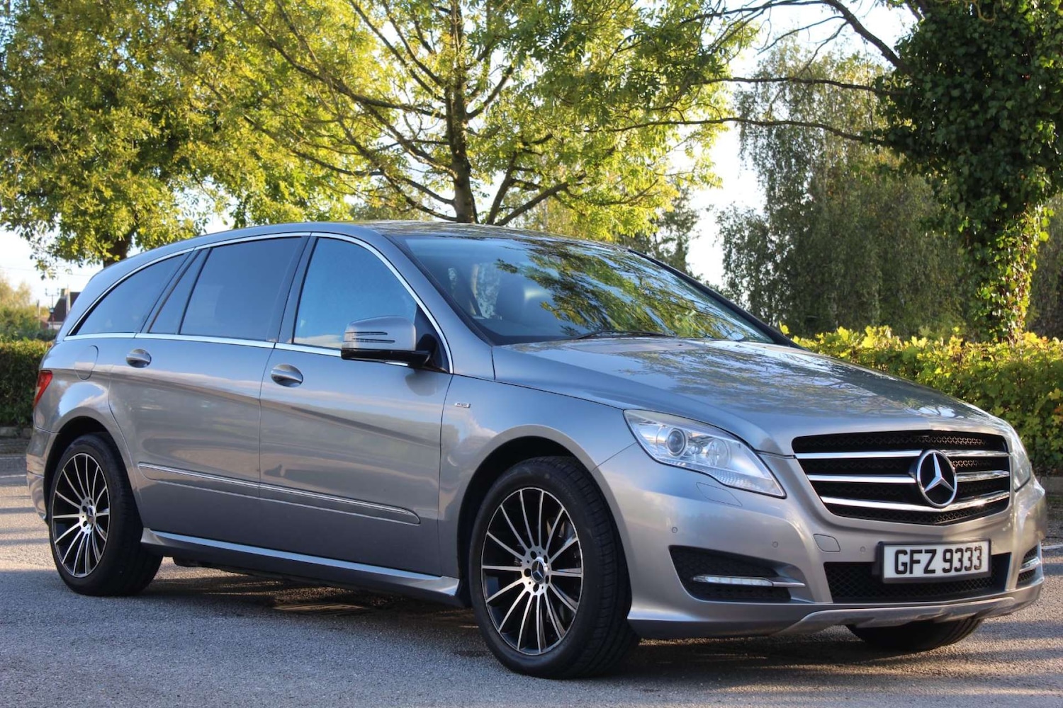 Used Mercedes-Benz R Class 2011 for sale - 76280385: Photo 1