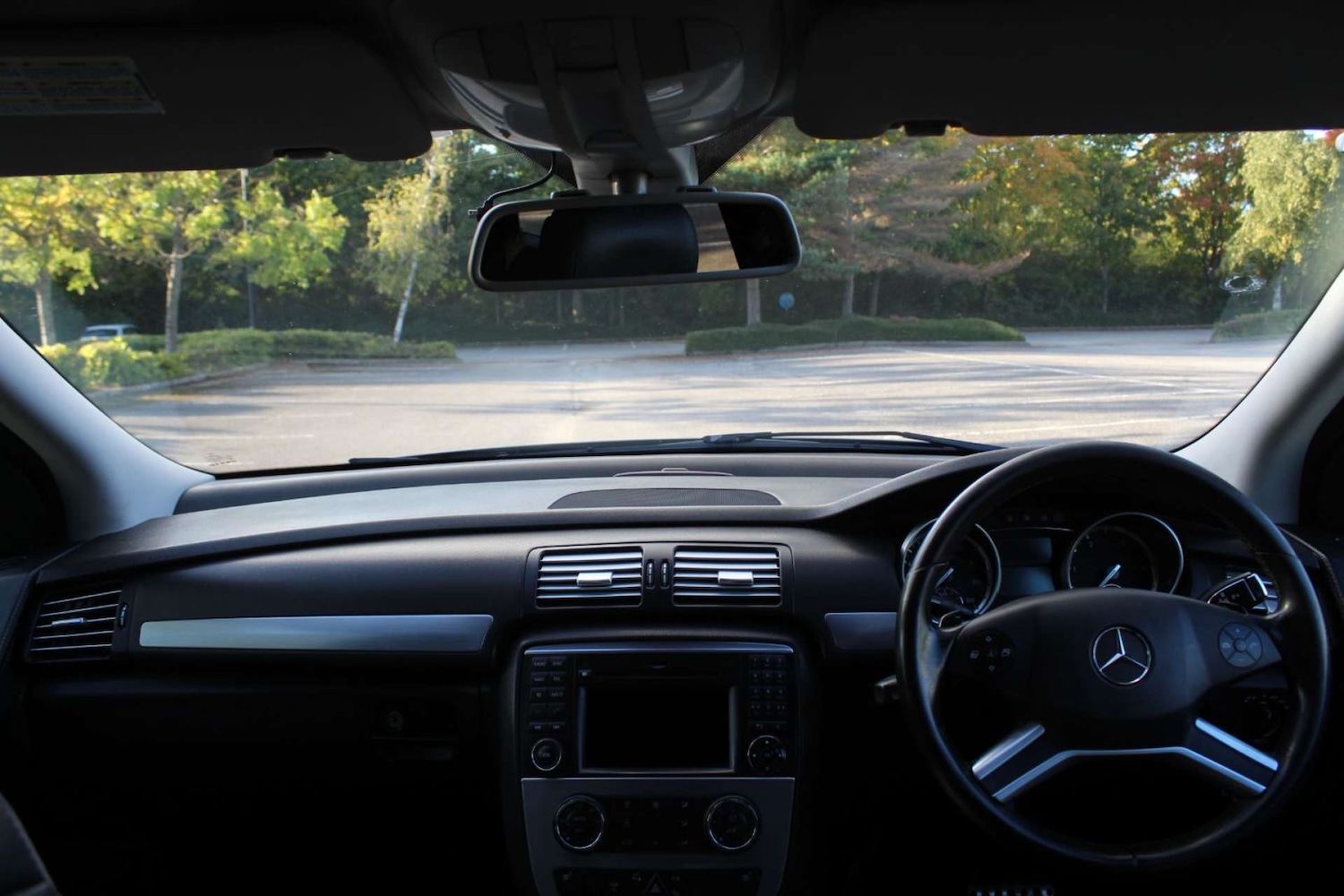 Used Mercedes-Benz R Class 2011 for sale - 76280385: Photo 13