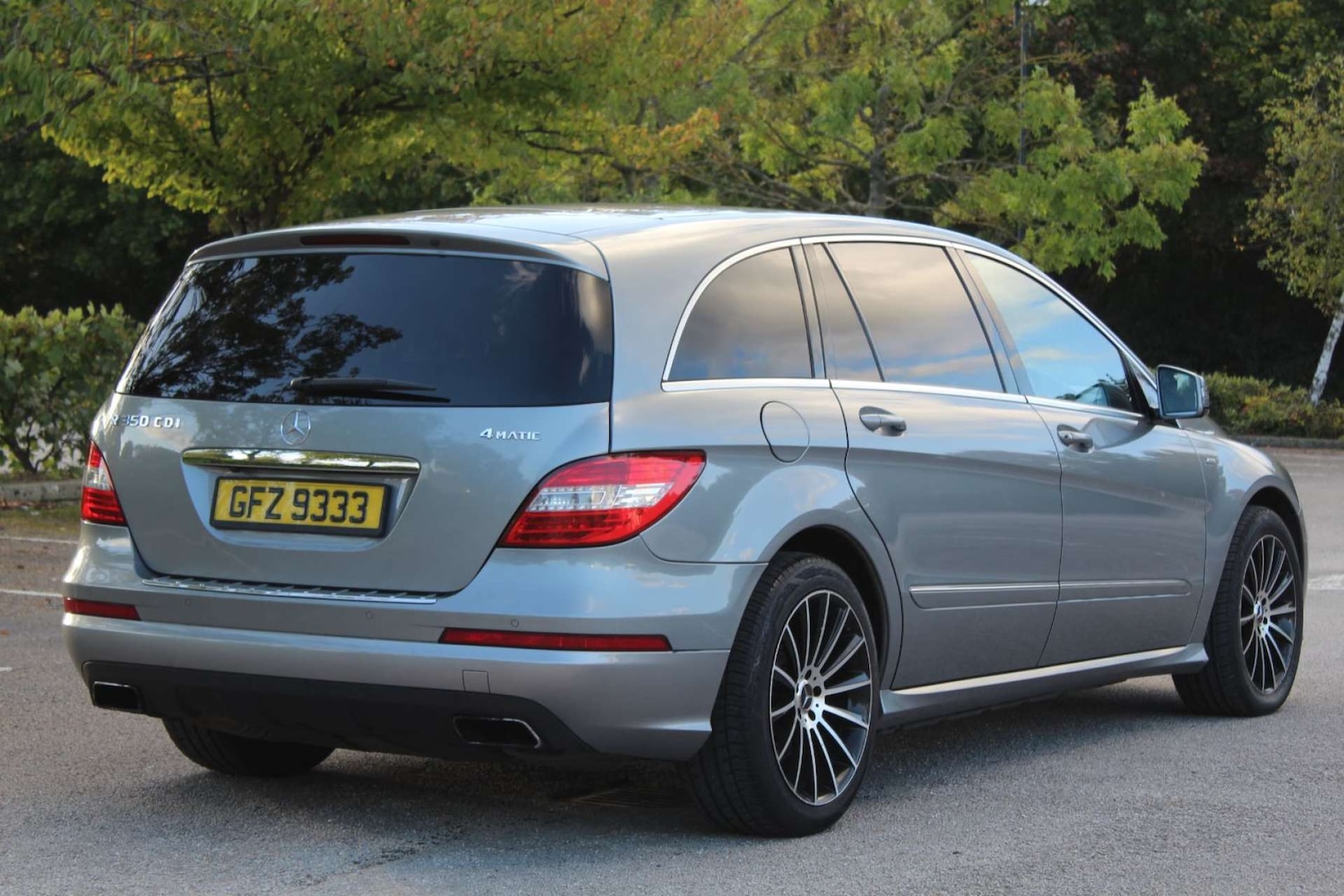 Used Mercedes-Benz R Class 2011 for sale - 76280385: Photo 3