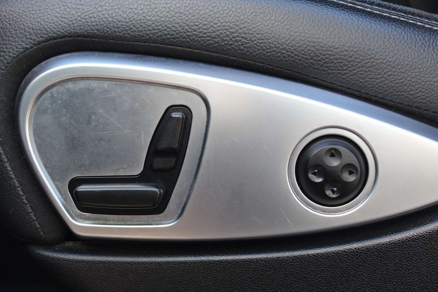 Used Mercedes-Benz R Class 2011 for sale - 76280385: Photo 33