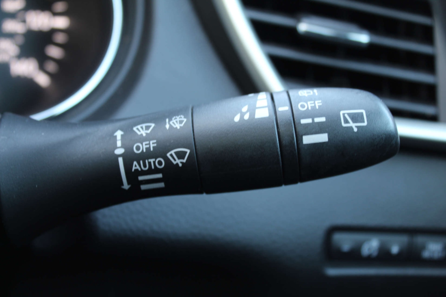 Used Nissan Qashqai 2014 for sale - 76103868: Photo 15