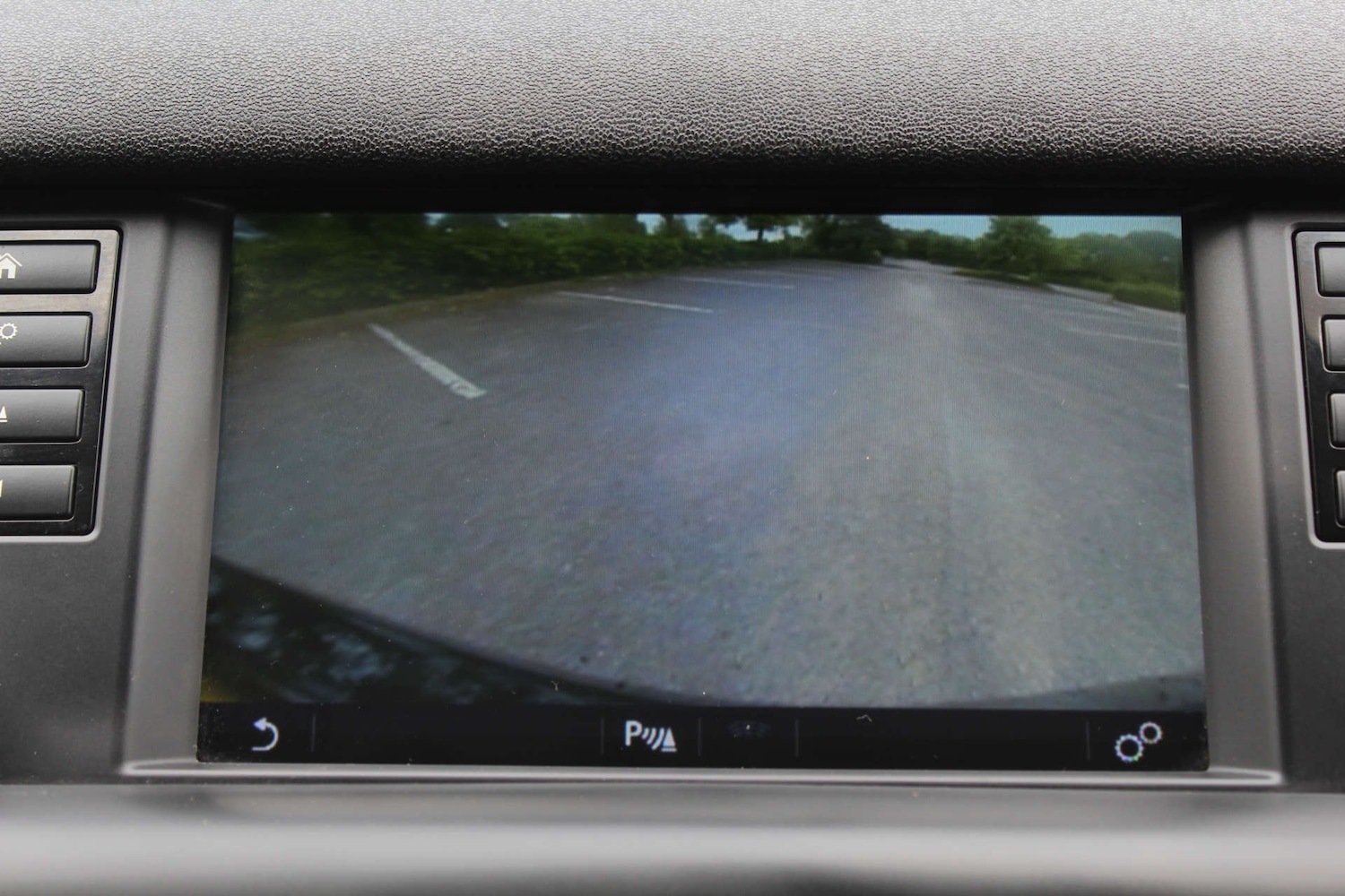 Used Land Rover Discovery Sport 2015 for sale - 76103867: Photo 24