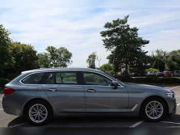Used BMW 5 Series 2018 for sale - 76103920: Photo 2