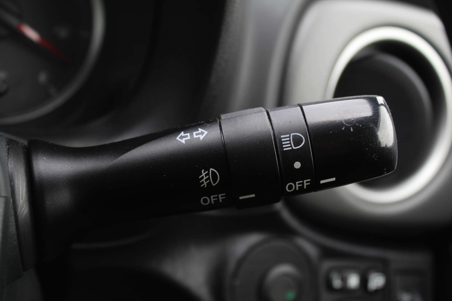 Used Toyota Yaris 2023 for sale - 76103778: Photo 15