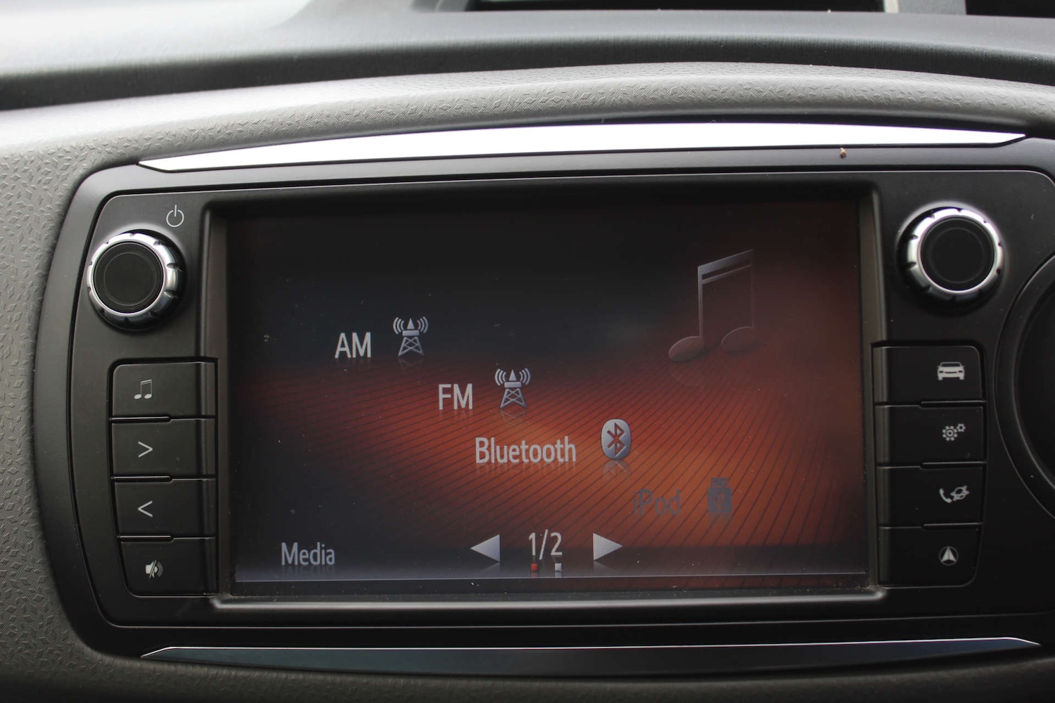 Used Toyota Yaris 2023 for sale - 76103778: Photo 18