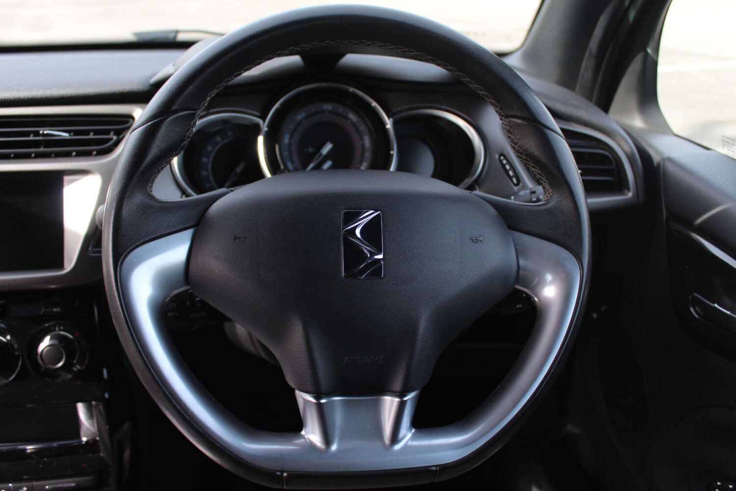 Used DS Automobiles DS 3 2017 for sale - 76103926: Photo 13