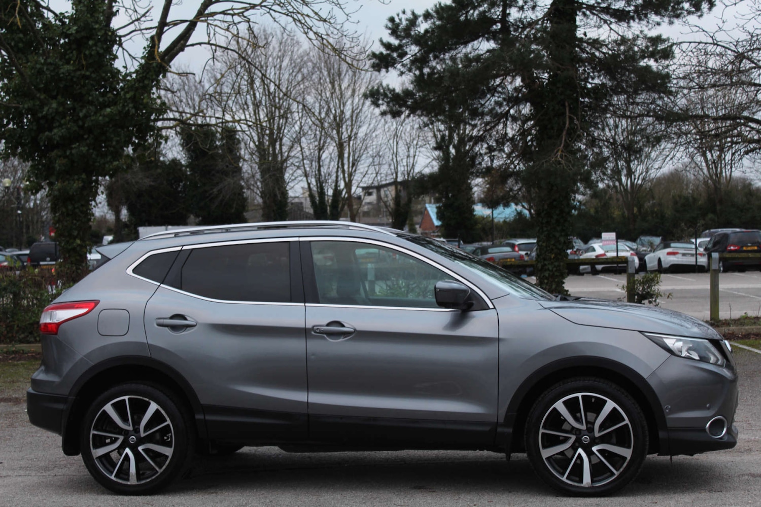 Used Nissan Qashqai 2016 for sale - 76103893: Photo 2