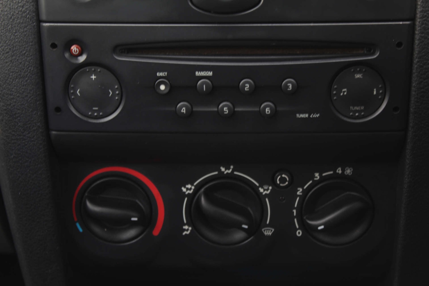 Used Renault Clio 2003 for sale - 76103784: Photo 15