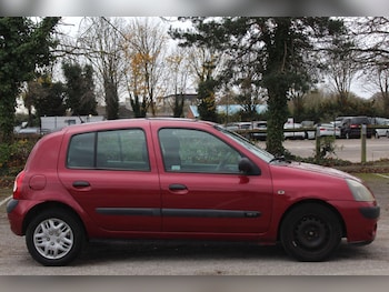 Used Renault Clio 2003 for sale - 76103784: Photo 2