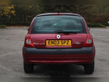 Used Renault Clio 2003 for sale - 76103784: Photo 4