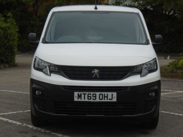 Used Peugeot Partner 2020 for sale - 76103930: Photo 24