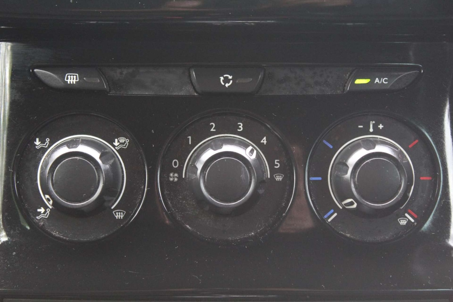 Used Citroen DS3 2011 for sale - 76103859: Photo 24
