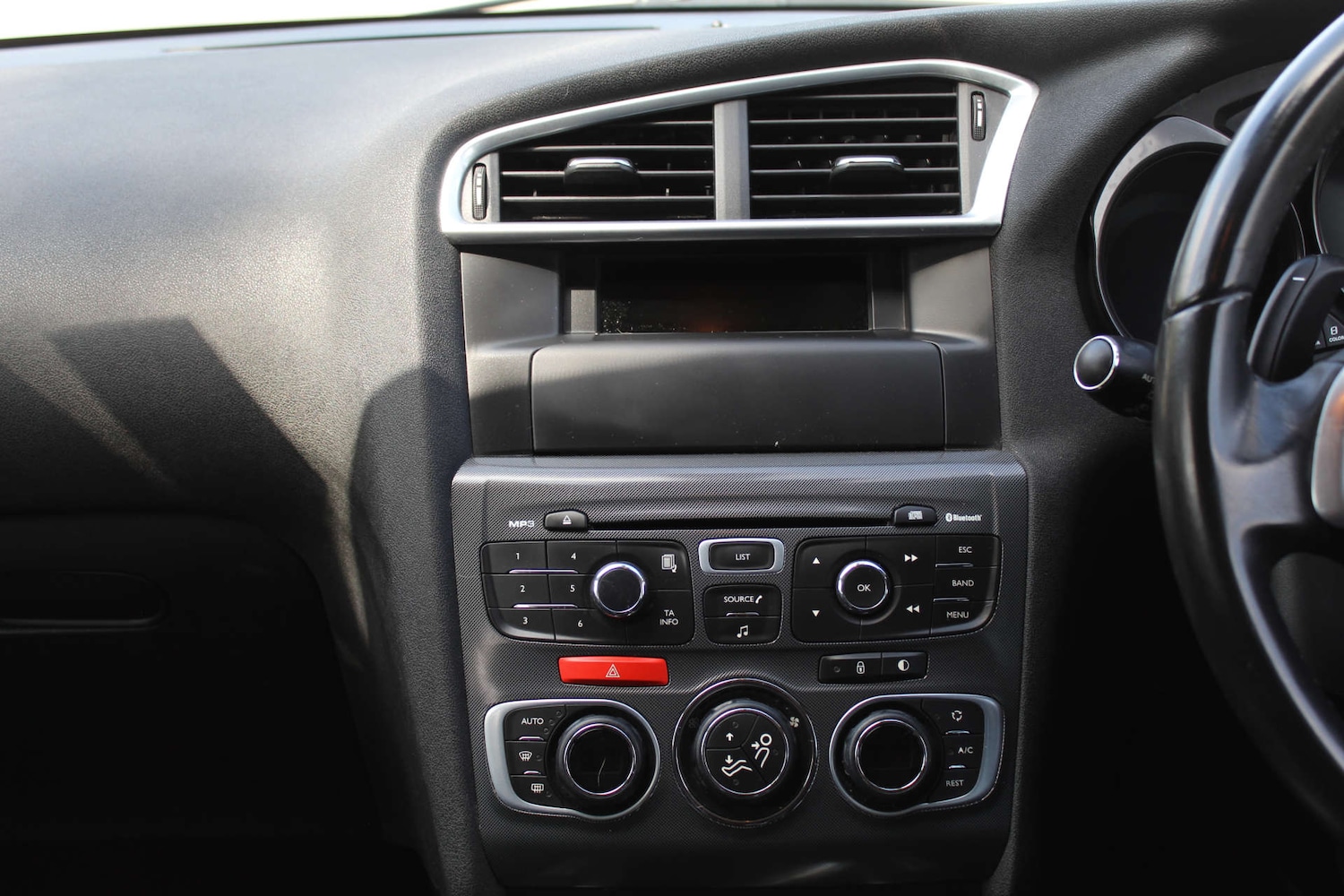 Used Citroen C4 2011 for sale - 76103811: Photo 15