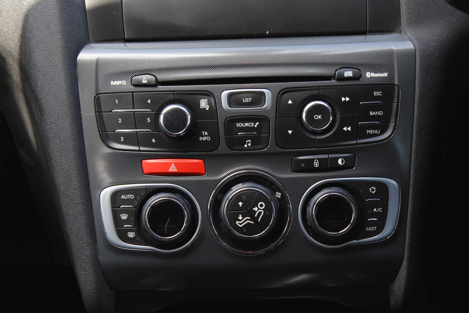 Used Citroen C4 2011 for sale - 76103811: Photo 17