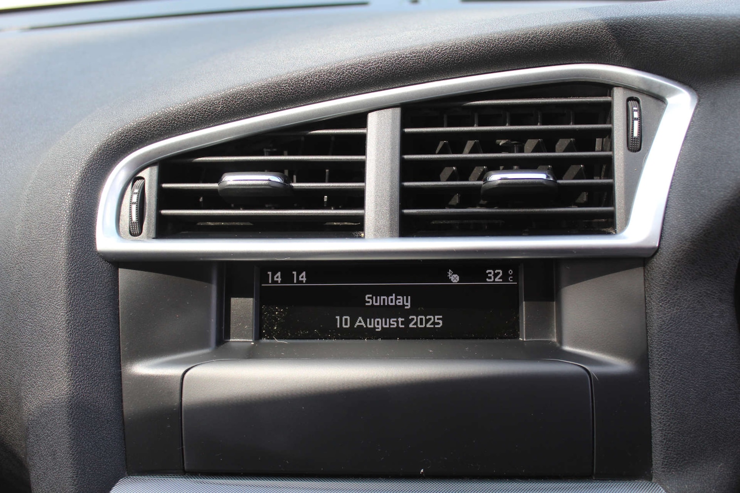 Used Citroen C4 2011 for sale - 76103811: Photo 20