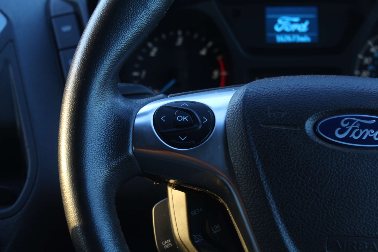 Used Ford Tourneo Custom 2015 for sale - 76103883: Photo 16