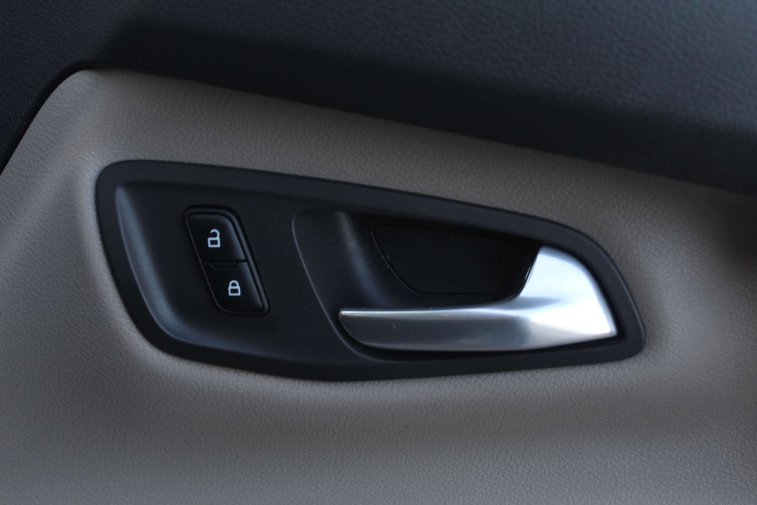 Used Ford Tourneo Custom 2015 for sale - 76103883: Photo 24