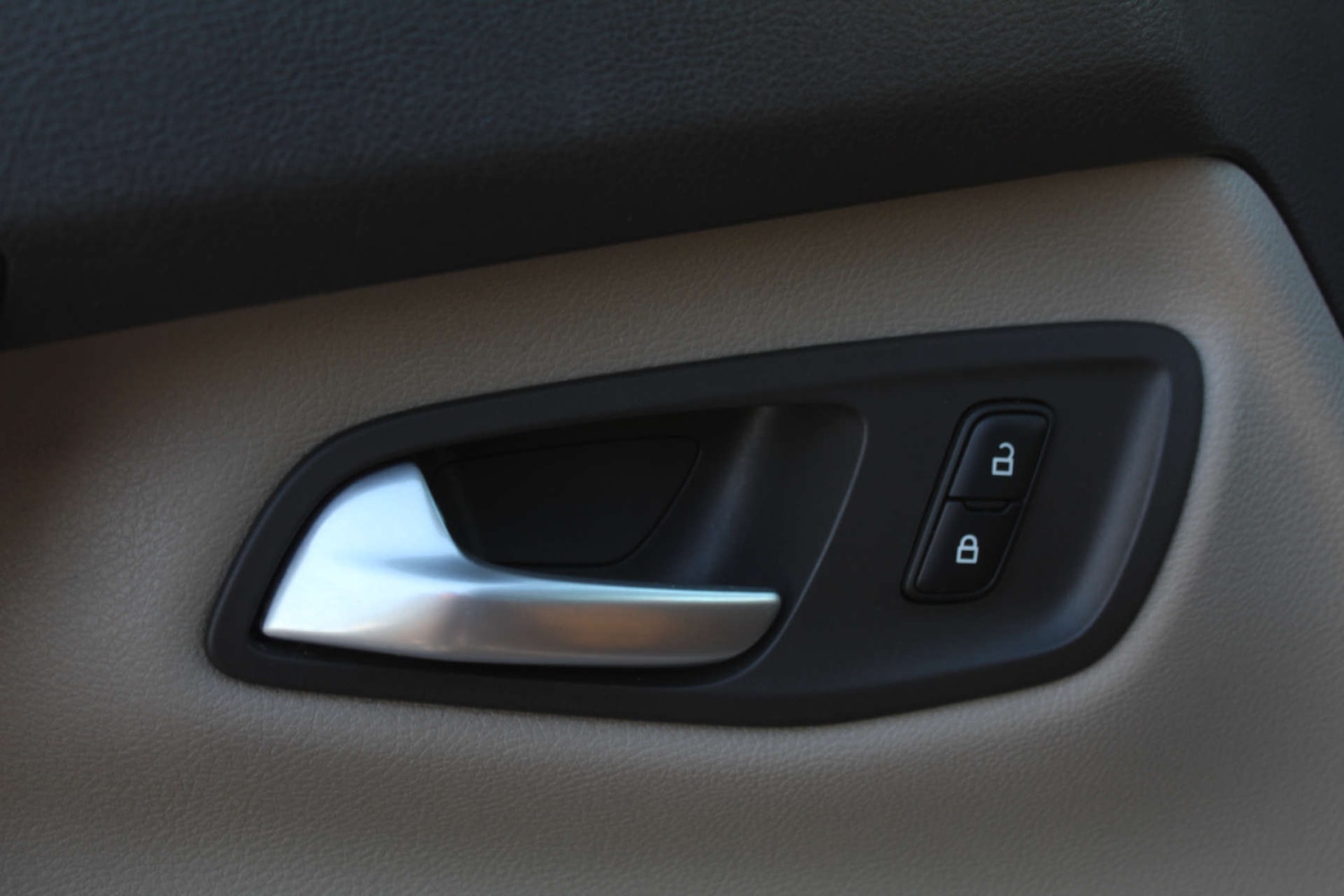 Used Ford Tourneo Custom 2015 for sale - 76103883: Photo 25