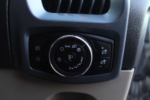 Used Ford Tourneo Custom 2015 for sale - 76103883: Photo 27