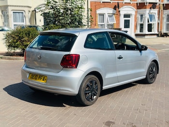 Used Volkswagen Polo 2010 for sale - 75535769: Photo
