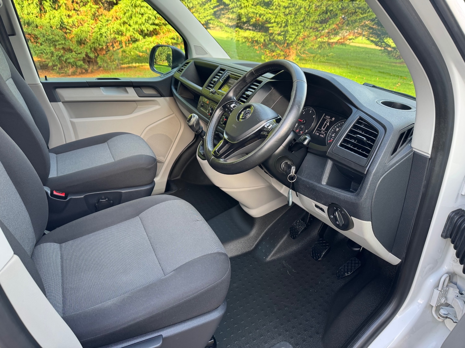 Used Volkswagen Transporter 2019 for sale - 77024345: Photo 17