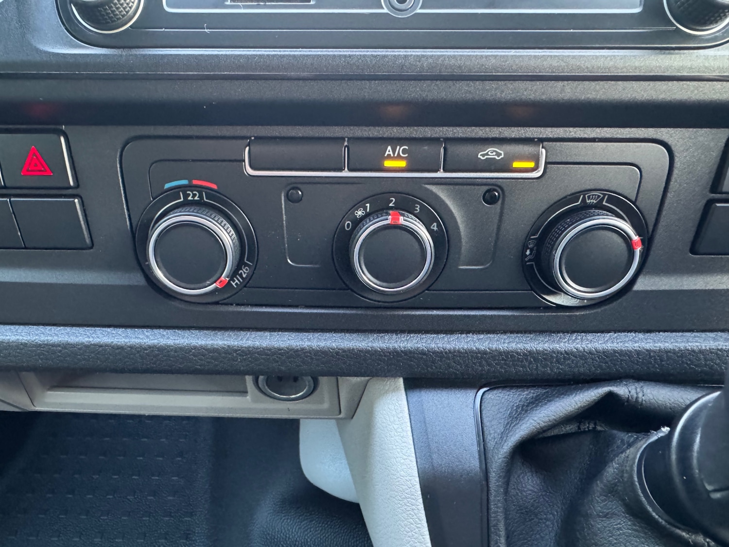 Used Volkswagen Transporter 2019 for sale - 77024345: Photo 27