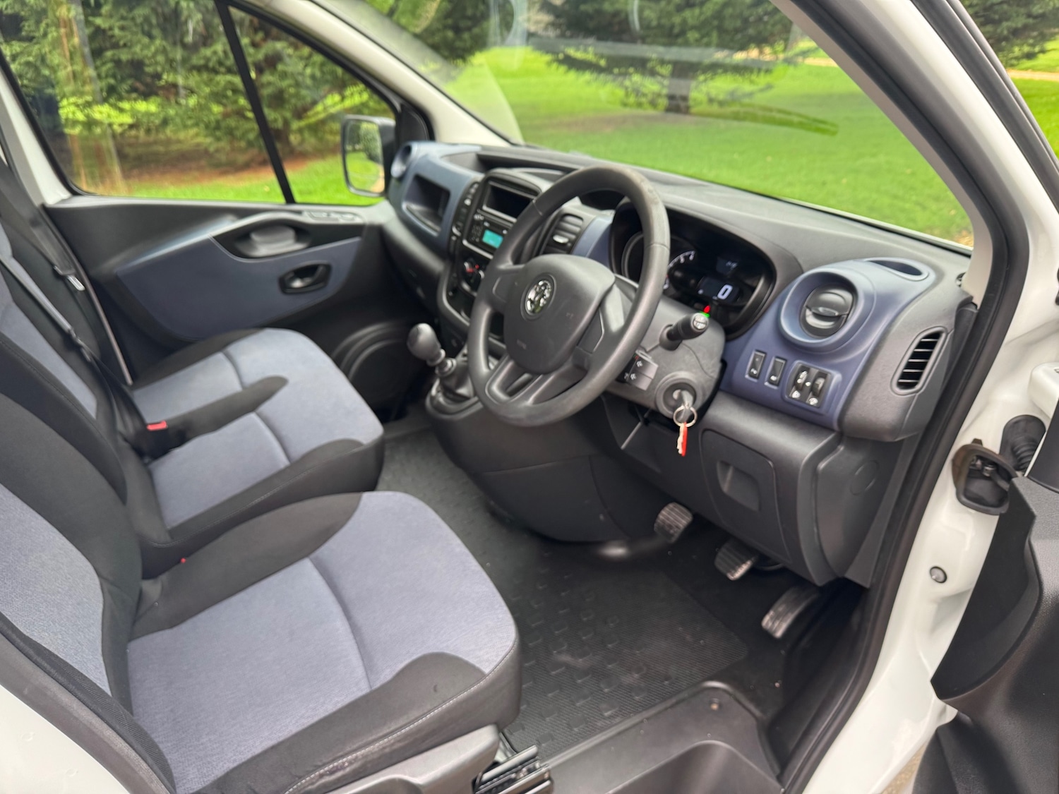 Used Vauxhall Vivaro 2018 for sale - 77592405: Photo 10