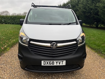 Used Vauxhall Vivaro 2018 for sale - 77592405: Photo