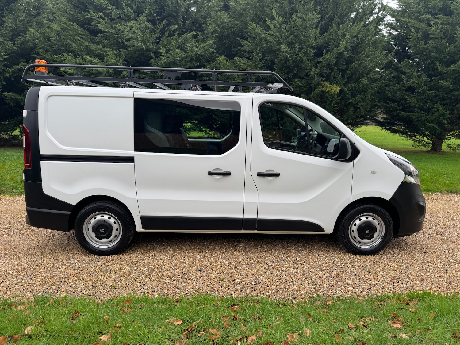 Used Vauxhall Vivaro 2018 for sale - 77592405: Photo 4