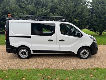 Used Vauxhall Vivaro 2018 for sale - 77592405: Photo