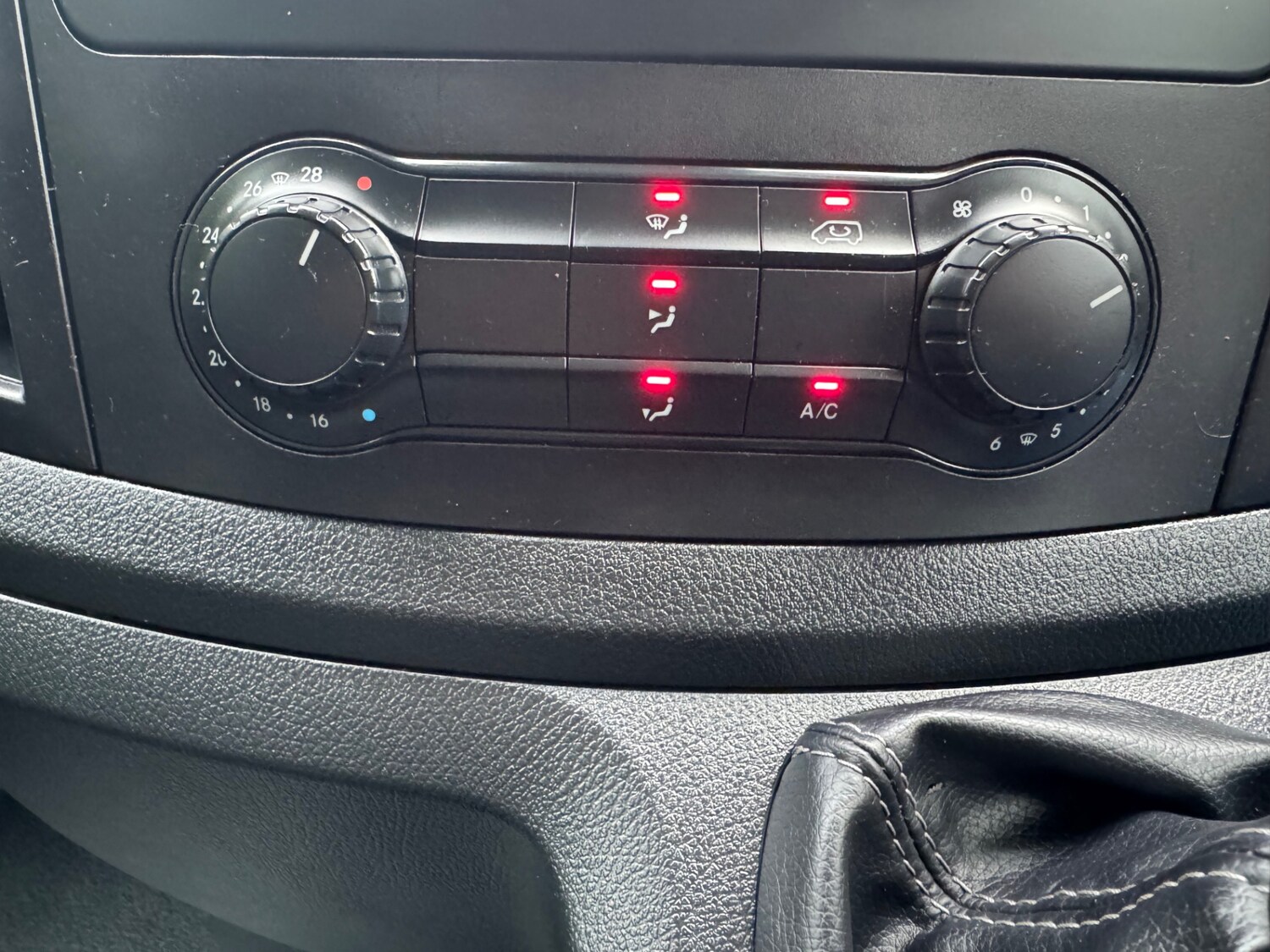 Used Mercedes-Benz Vito 2019 for sale - 77918784: Photo 26