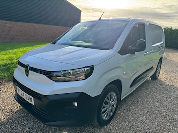 2024 (24) - 1.5 BlueHDi 100ps Lwb Driver XL