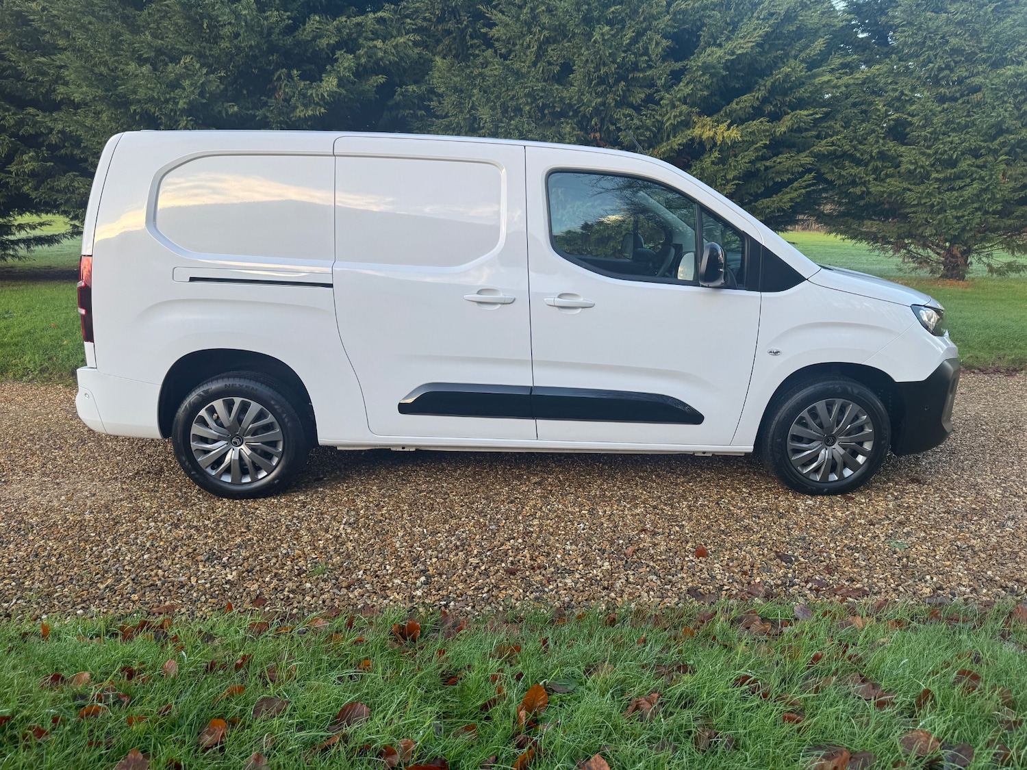 Used Citroen Berlingo 2024 for sale - 76738630: Photo 4